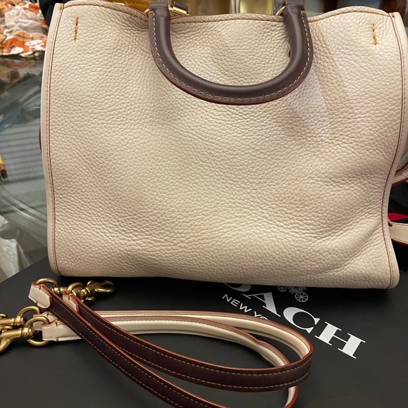 Coach 1941 Rogue 38124 Chalk Natural Pebble Leather with Oxblood, Suede Lining - Picture 2 of 12